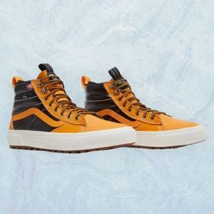 VANS Mens 10.5 Sk8-Hi MTE 2.0 DX Apricot Gum 10 1/2 Sneakers Yellow Black Shoes